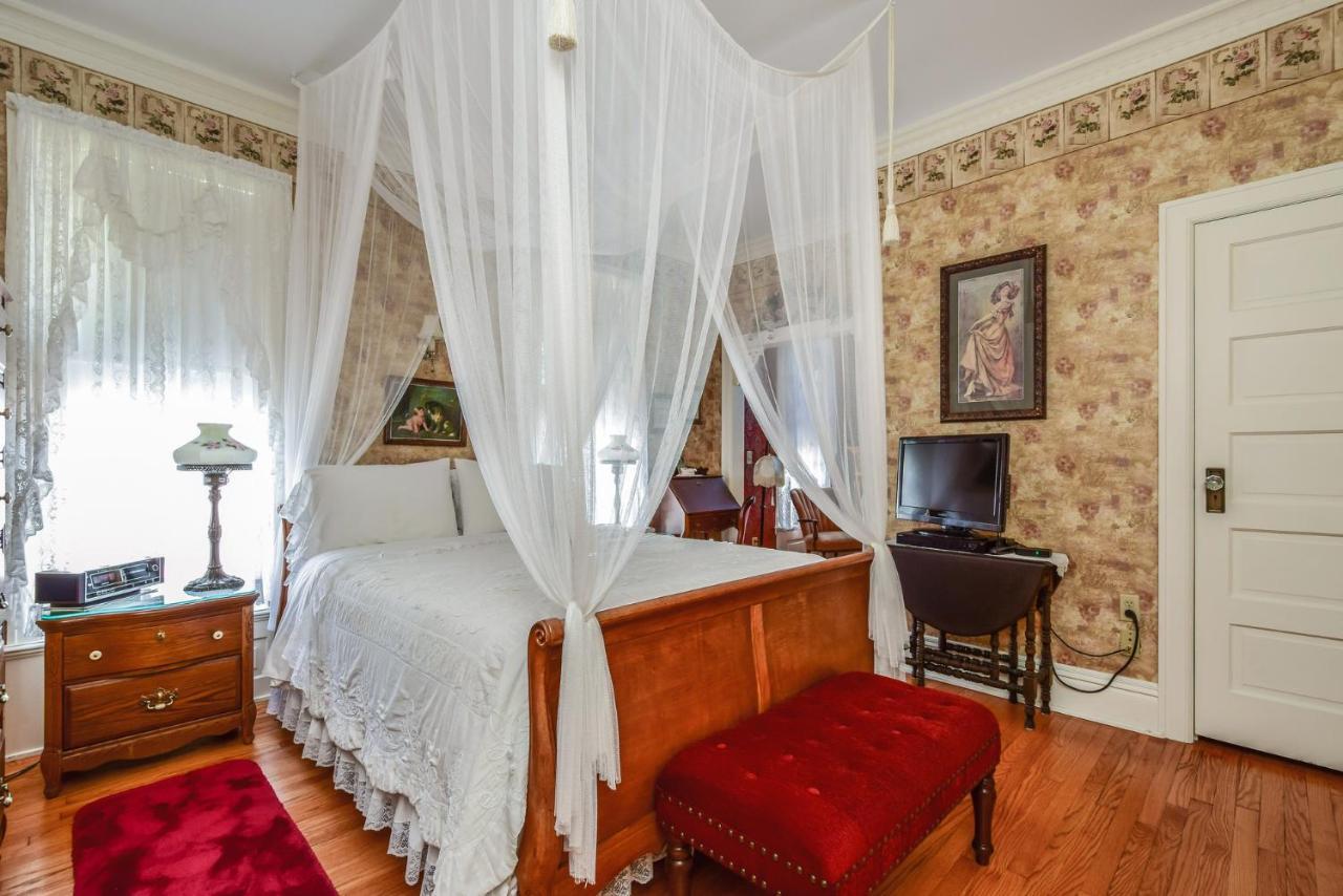 Port City Victorian Inn Muskegon Bagian luar foto