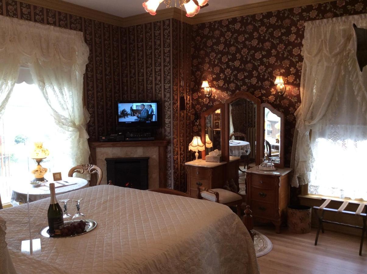 Port City Victorian Inn Muskegon Bagian luar foto